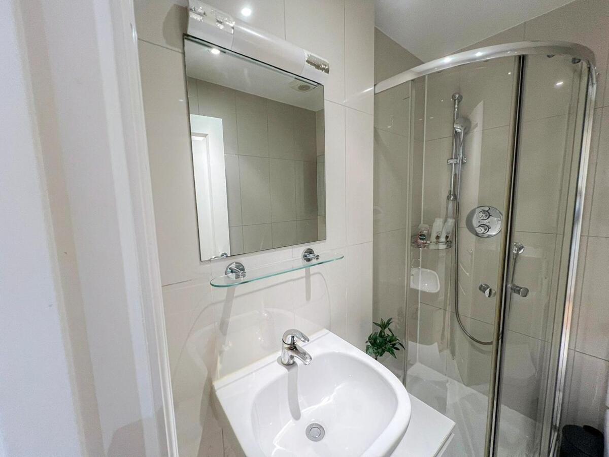 3 Bedroom With Private Terrace In Pimlico, Westminster, Victoria Apartamento *