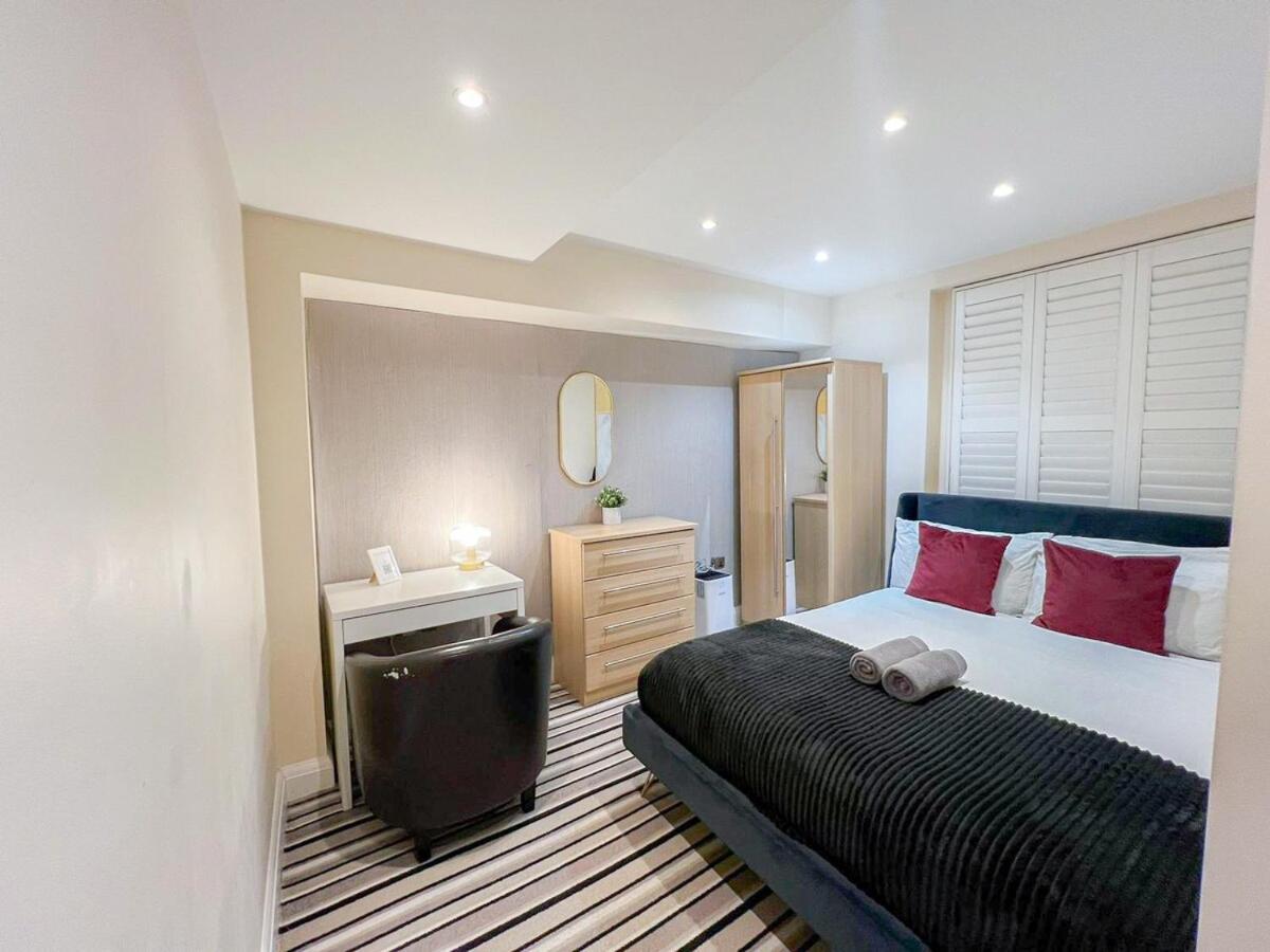 3 Bedroom With Private Terrace In Pimlico, Westminster, Victoria Apartamento
